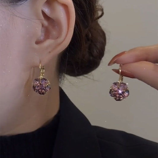 Eleganckie kolczyki z kryształową kulą