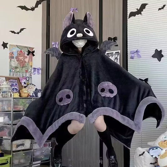 🎁【Nyári Halloween】1 db Uniszex Hordozható Takaró Denevér Kapucnis Köpeny