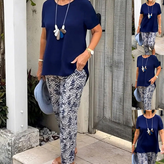 Zestaw składający się z jednokolorowej bluzki i spodni w stylu tie-dye