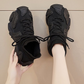 Swobodne, dzianinowe buty do chodzenia typu slip-on