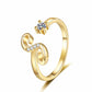 Állítható csillogó kezdőbetűs gyűrű nőknek