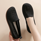Női légáteresztő, repülő kötésű slip-on cipő